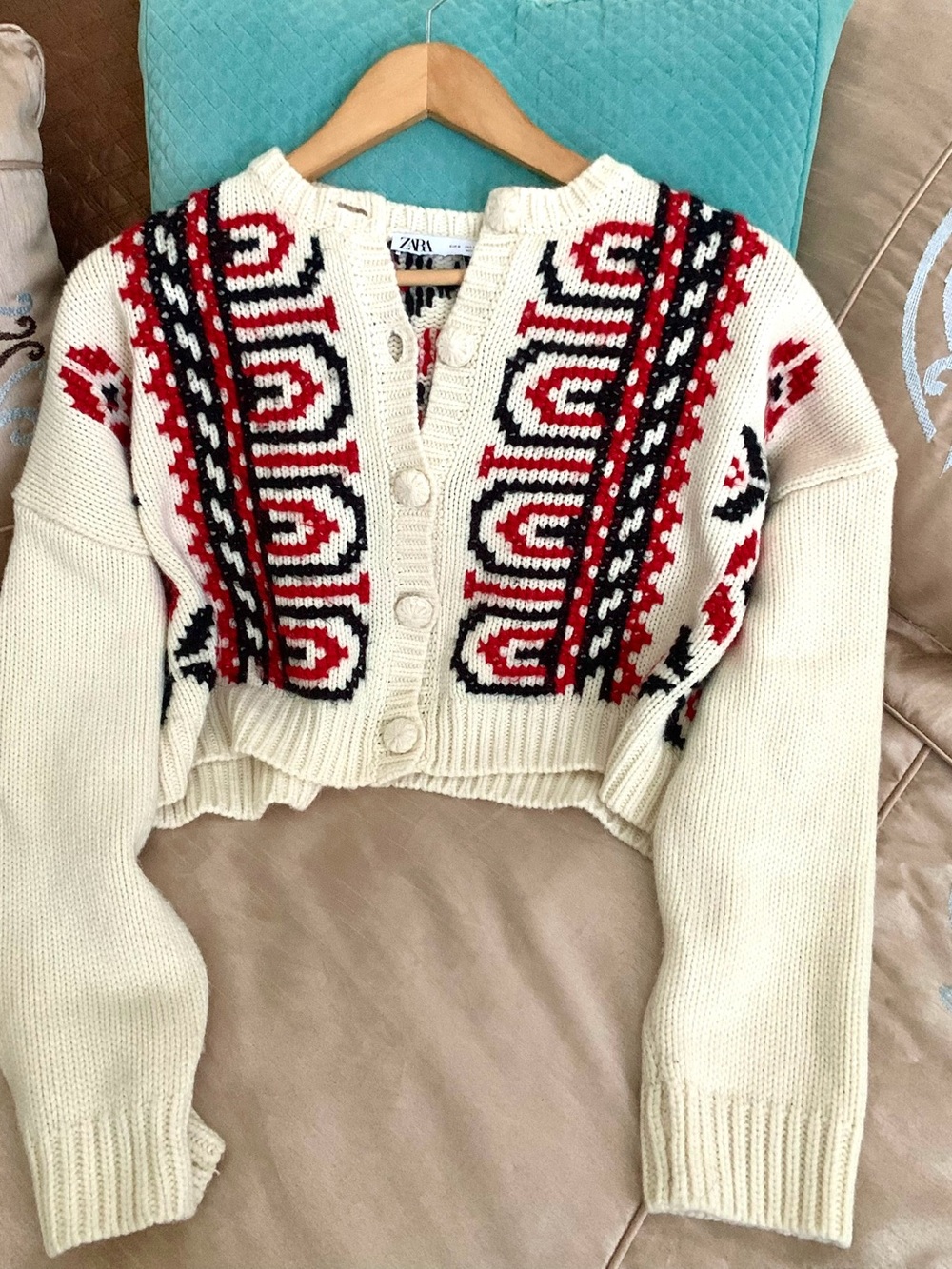 Zara Cream Embroidered Knit Cropped Cardigan with Fair Isle Motif - Picture 4 of 11